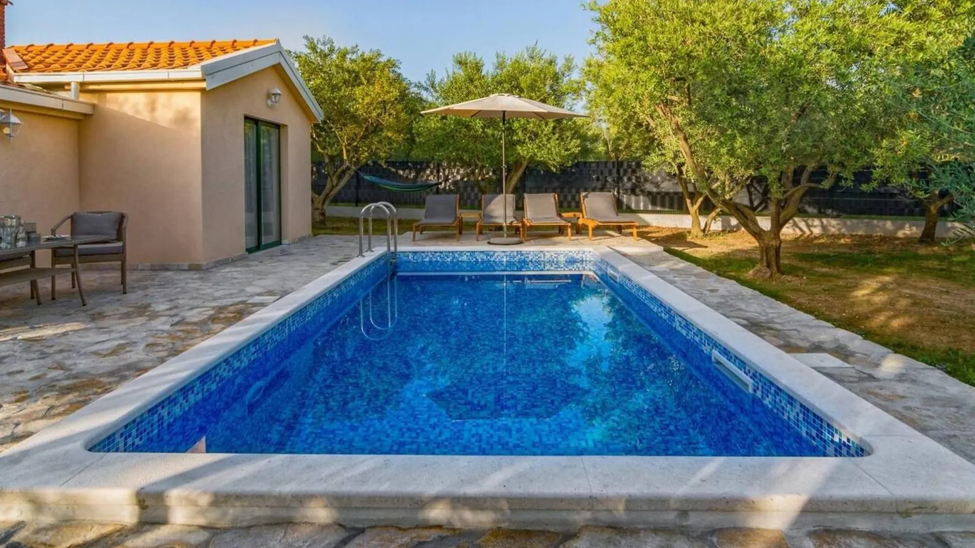 Hidden Gem Holiday Home With Pool In Kastel Stafilic Kastela 0*,  Croatia